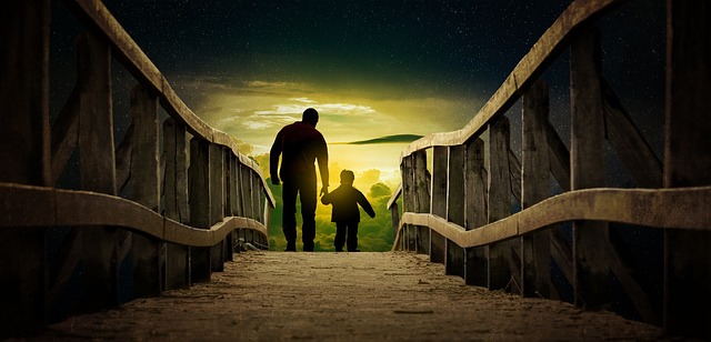 父亲和儿子, 步行, 桥